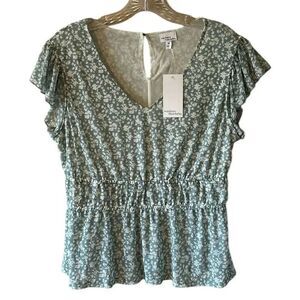 NEW Madison & Berkeley Floral Top